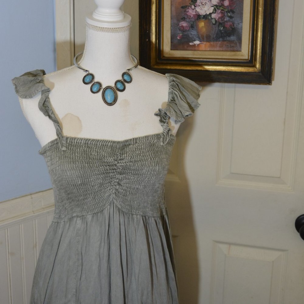 NWT Green Sweetheart Maxi Dress